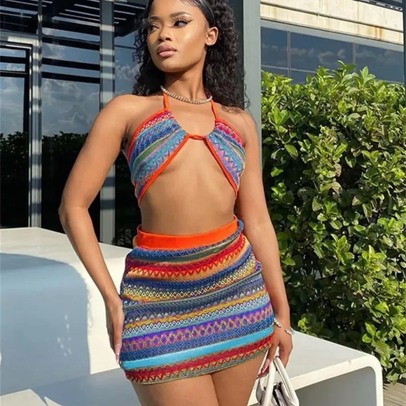 Colorful Mini skirt and a half top set. - Picture 5 of 5